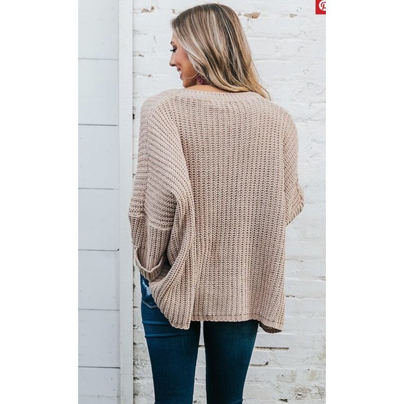 Oversized beige sweater - Picture 3 of 3